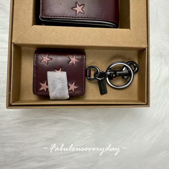 Coach Boxed Snap Wallet & Bag Charm With Star Print In Leather/Merlot CW950 NWT - Picture 5 of 8